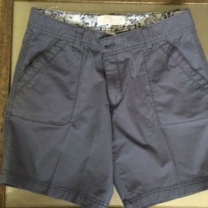 Eddie Bauer 5” Ladies Shorts